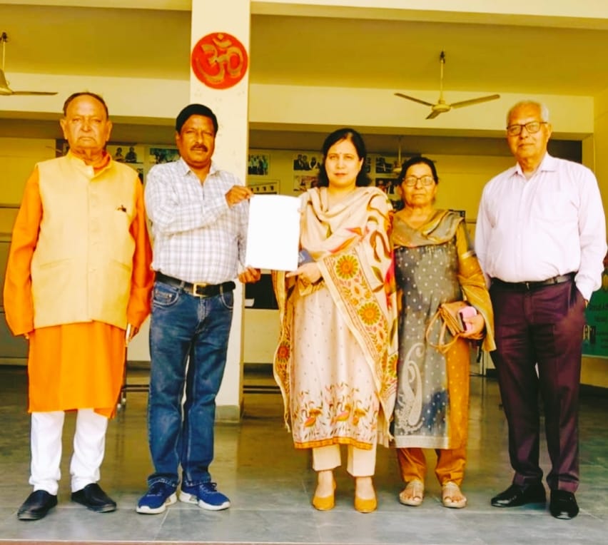 रोटरी आई बैंक और डी.ए.वी. कॉलेज ऑफ एजुकेशन नेत्रदान कार्य में सहयोग करेंगे – संजीव अरोड़ा, डॉ. विधि भल्ला